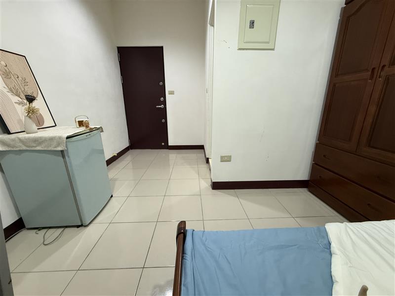 松江高醫商圈稀有採光室內機車近後驛捷運站📞愛窩,愛窩 iwow house