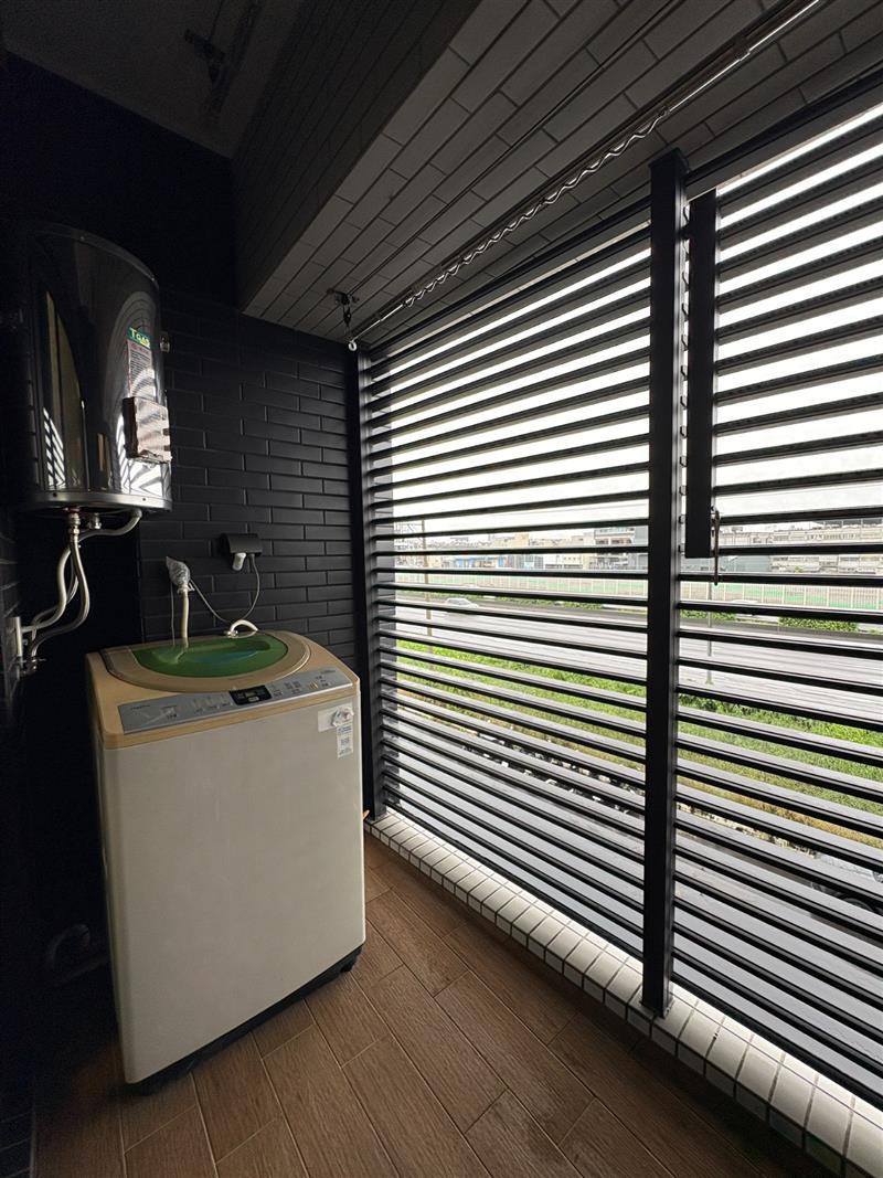 社宅🏠九湖一仁武商圈質感精裝採光美宅附機車位近國道📞愛窩,愛窩 iwow house