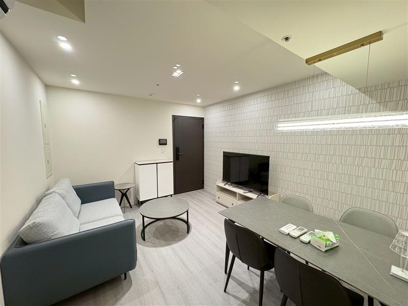 社宅🏠七賢一六合商圈電梯採光3房近夜市捷運高師📞愛窩,愛窩 iwow house