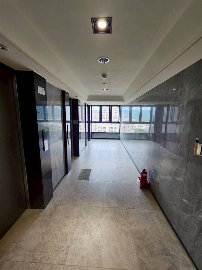 社宅🏠明誠四美術商圈輕屋齡電梯可寵2房車位近台17📞愛窩,愛窩 iwow house