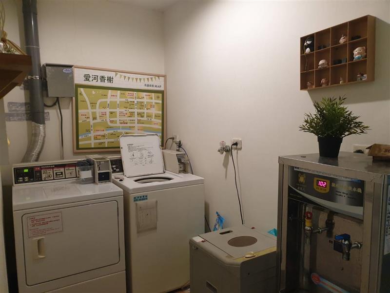 博愛一402貓寵凹子底捷運農16📞愛窩,愛窩 iwow house