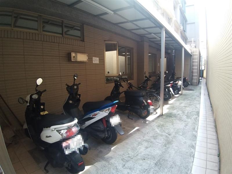 小港松仁100 女神電梯套房  單人🈵分房,愛窩 iwow house