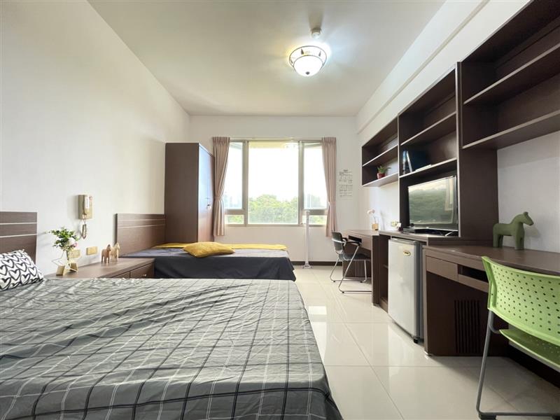 小港松仁100 女神電梯套房 雙人🈵分房,愛窩 iwow house