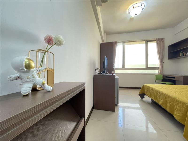 小港松仁100 女神電梯套房  單人🈵分房,愛窩 iwow house