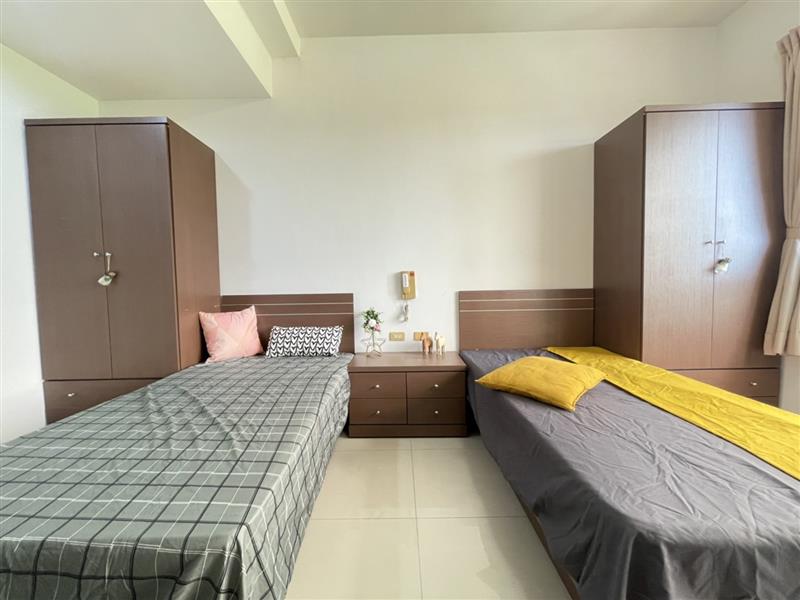 小港松仁100 女神電梯套房 雙人🈵分房,愛窩 iwow house