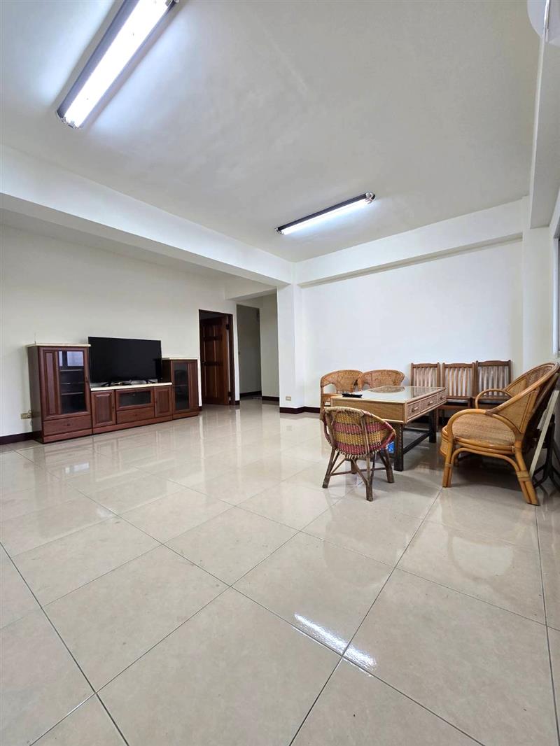 社宅🏠九如一九如商圈電梯採光3房近車站高醫科工館📞愛窩,愛窩 iwow house