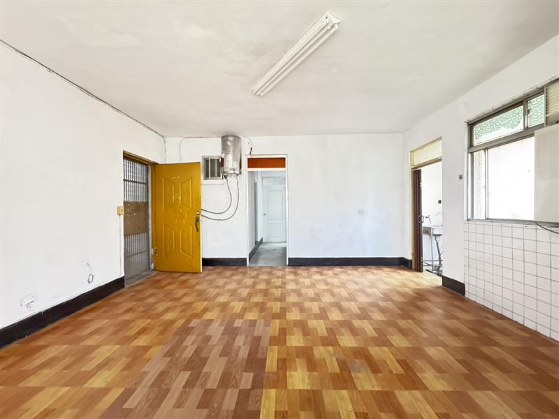 社宅🏠左營大左營大路商圈採光3房美寓三鐵共構近國10愛窩,愛窩 iwow house