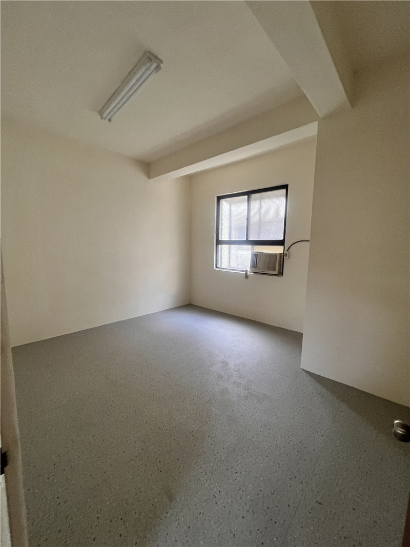 軍校公寓3+4樓7房空屋近世運捷運台積加工區📞愛窩,愛窩 iwow house
