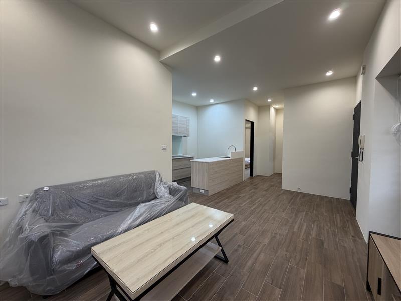 衙泰2F草衙商圈可租補全新裝潢採光美宅近捷運📞愛窩,愛窩 iwow house