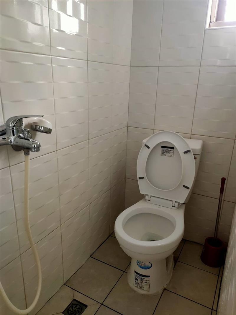 十全5-2熱河商圈採光套房近高醫📞愛窩,愛窩 iwow house