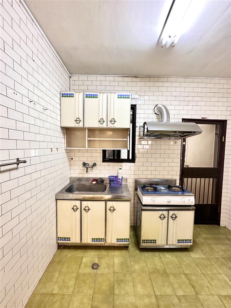 社宅🏠建華稀有公寓二樓貓寵近文化中心光華夜市📞愛窩,愛窩 iwow house