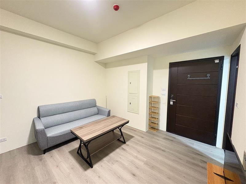 社宅🏠新南一6F可租補採光萌寵美宅近捷運青埔站📞愛窩,愛窩 iwow house