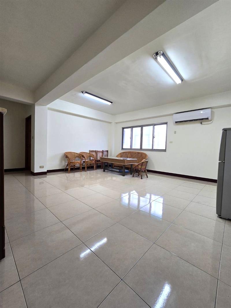 社宅🏠九如一九如商圈電梯採光3房近車站高醫科工館📞愛窩,愛窩 iwow house