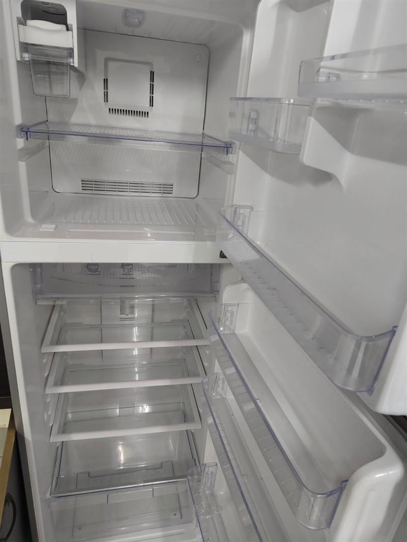 社宅🏠忠孝一美麗島商圈電梯採光貓寵獨洗陽台套房📞愛窩,愛窩 iwow house
