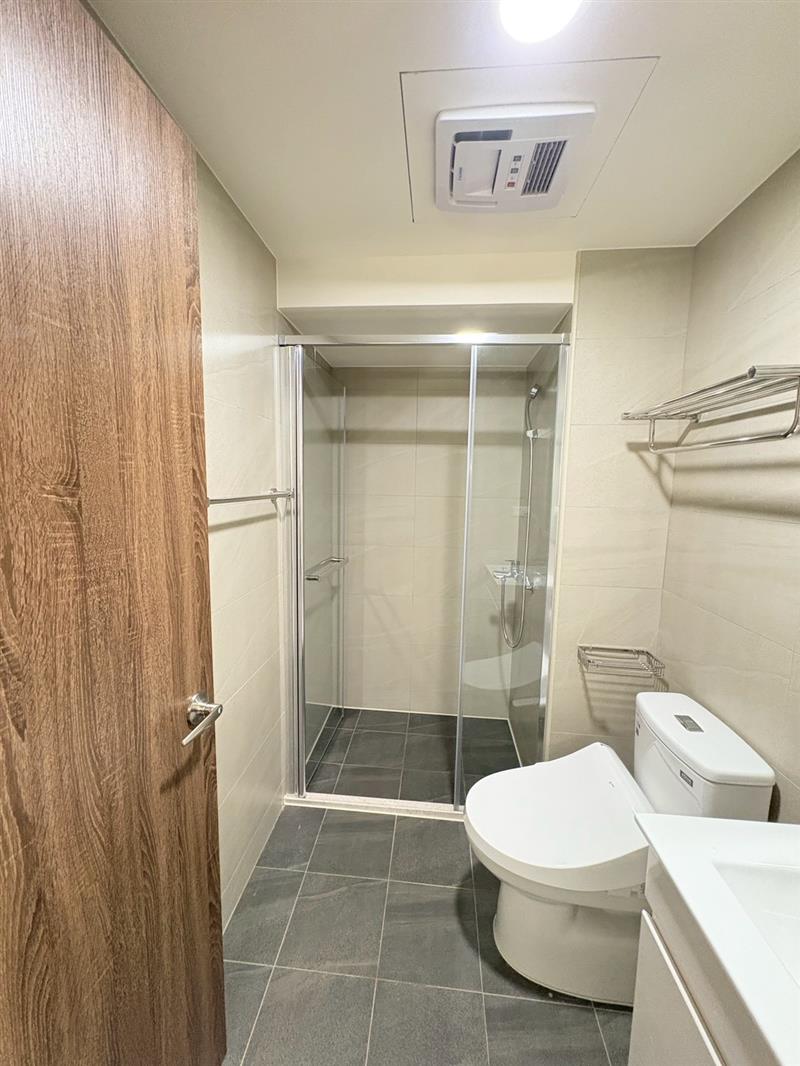 社宅🏠七賢一六合商圈電梯採光3房近夜市捷運高師📞愛窩,愛窩 iwow house