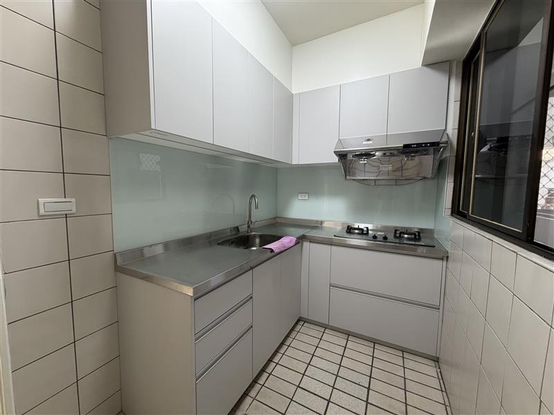 社宅🏠七賢二七賢商圈萌寵電梯採光3房近捷運車站📞愛窩,愛窩 iwow house
