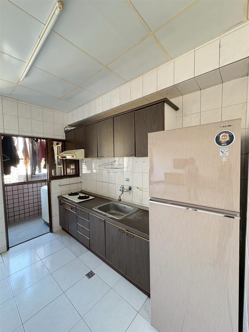 社宅🏠忠孝一美麗島商圈電梯採光貓寵獨洗陽台套房📞愛窩,愛窩 iwow house