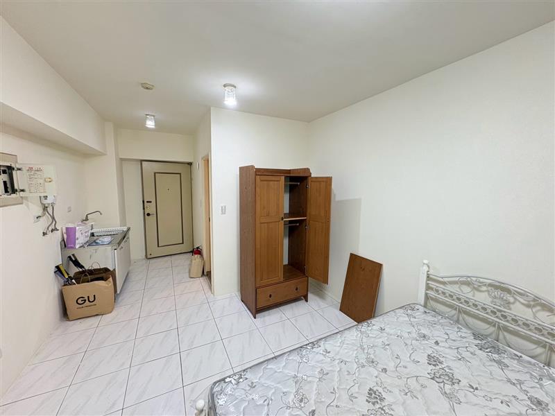 社宅🏠昌裕5F建工商圈採光電梯套房近輕軌高科大📞愛窩,愛窩 iwow house
