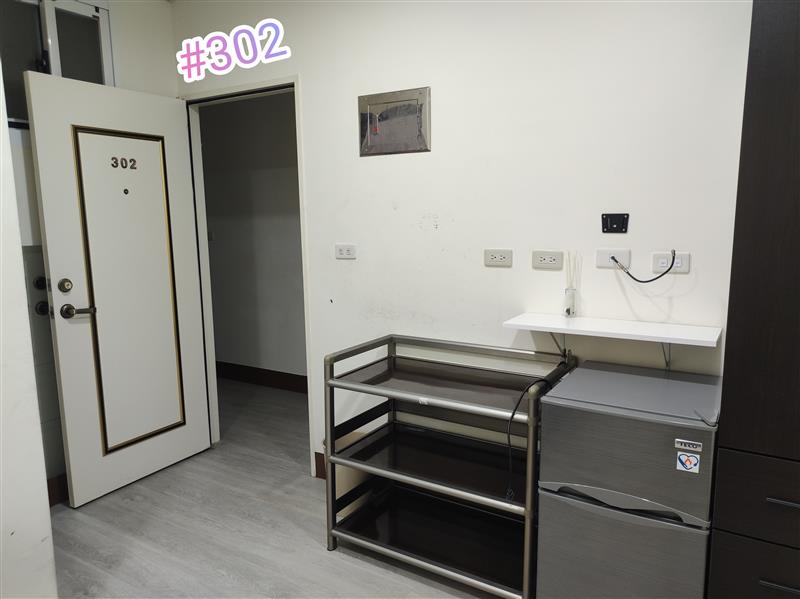 台上302獨洗小巧套房近嘉興西路📞愛窩,愛窩 iwow house