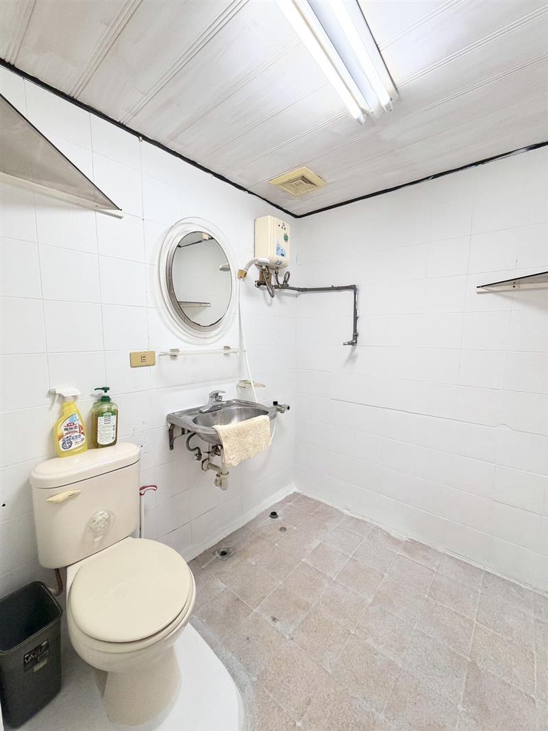 社宅🏠林森一高雄車站旁1F可寵獨立套房可租補📞愛窩,愛窩 iwow house