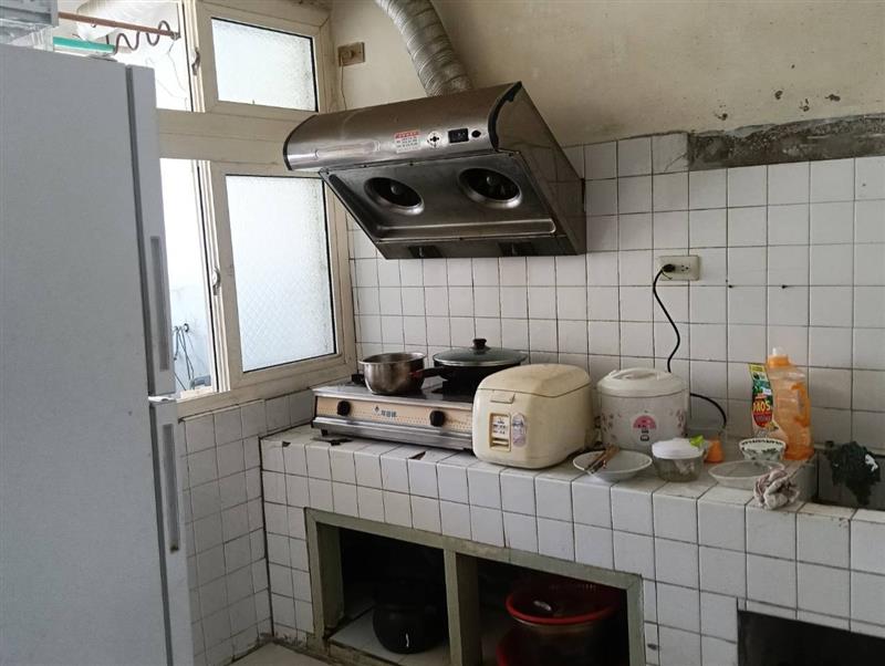 社宅🏠四維茄萣商圈採光3房附一級變頻冷氣近台17📞愛窩,愛窩 iwow house