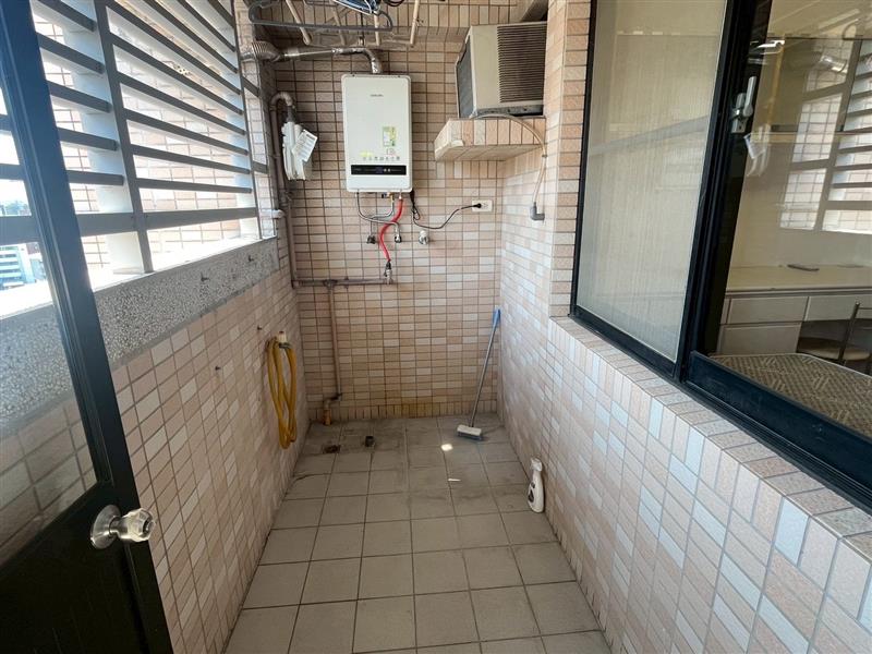 社宅🏠建國三覺民商圈大坪數頂樓景觀萌寵3房平車📞愛窩,愛窩 iwow house