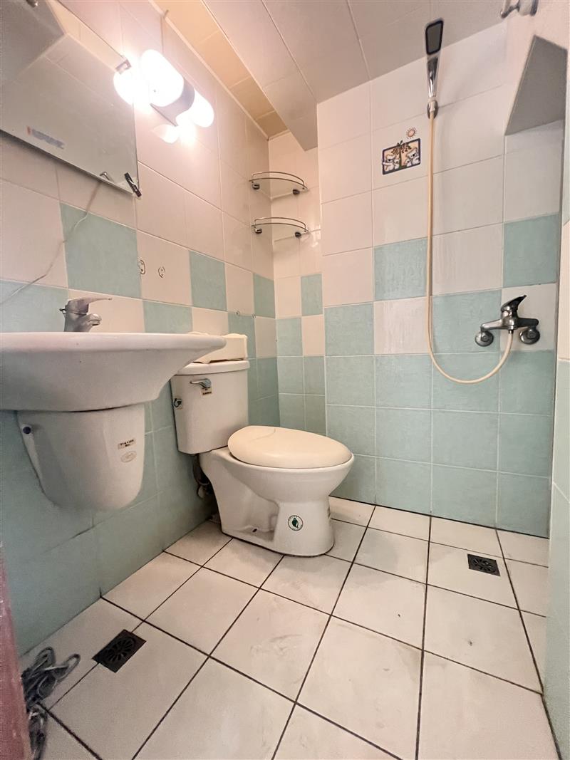 社宅🏠芎林五騎樓透天4樓4房近高科義守台積家具可談📞愛窩,愛窩 iwow house