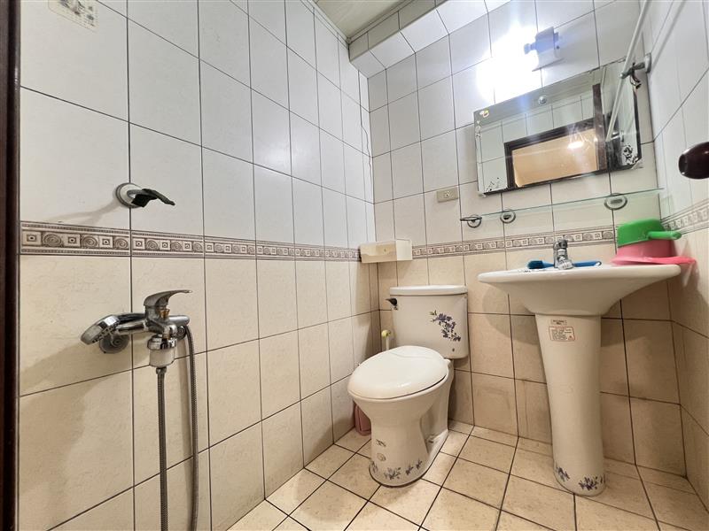 社宅🏠文育巨蛋商圈電梯採光3房平車近福山學區國10📞愛窩,愛窩 iwow house