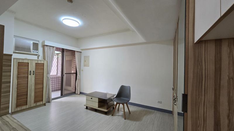 大順一自由商圈電梯樓中樓3房平車近義享天地愛窩,愛窩 iwow house