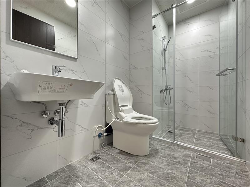 高坪七十六大坪頂全新未入住電梯採光2房可社宅近88📞愛窩,愛窩 iwow house