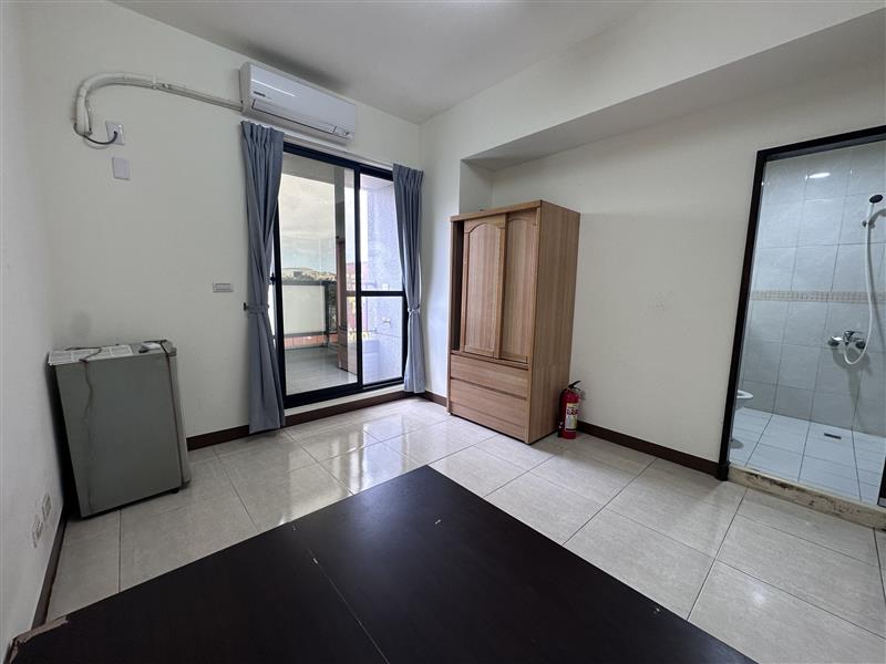 社宅🏠仁樂3-3商圈採光陽台獨立房近國1📞愛窩,愛窩 iwow house