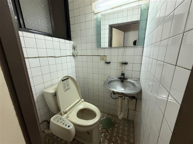 四維二金店面近文化商圈店住📞愛窩,愛窩 iwow house