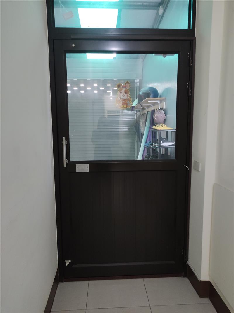 台上302獨洗小巧套房近嘉興西路📞愛窩,愛窩 iwow house