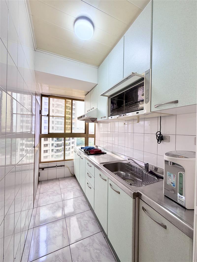 社宅🏠文自三鐵共構電梯採光3房平車近國10榮總📞愛窩,愛窩 iwow house