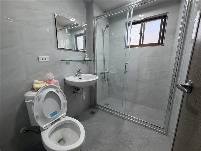 社宅🏠七賢二七賢商圈萌寵電梯採光3房近捷運車站📞愛窩,愛窩 iwow house