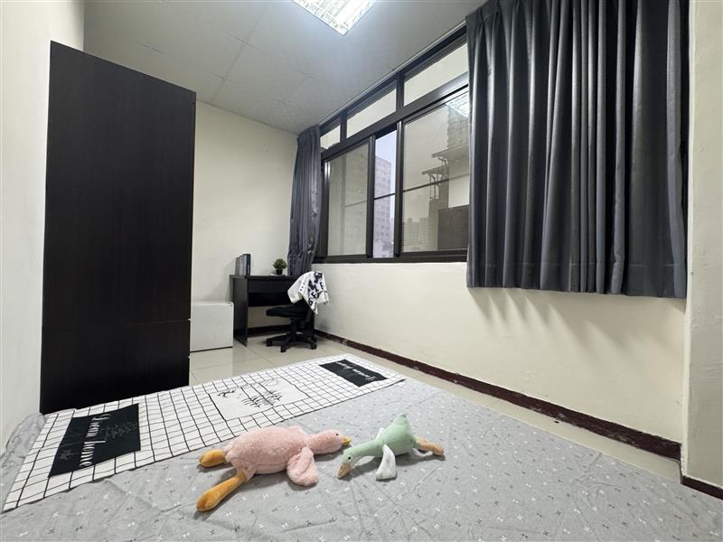 建興2建工商圈學區採光房近高科大📞愛窩,愛窩 iwow house