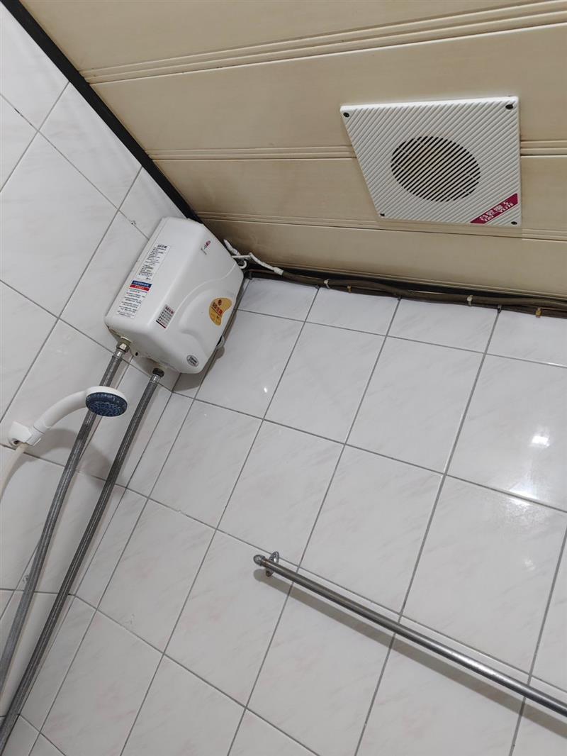 社宅🏠忠孝一美麗島商圈電梯採光貓寵獨洗陽台套房📞愛窩,愛窩 iwow house