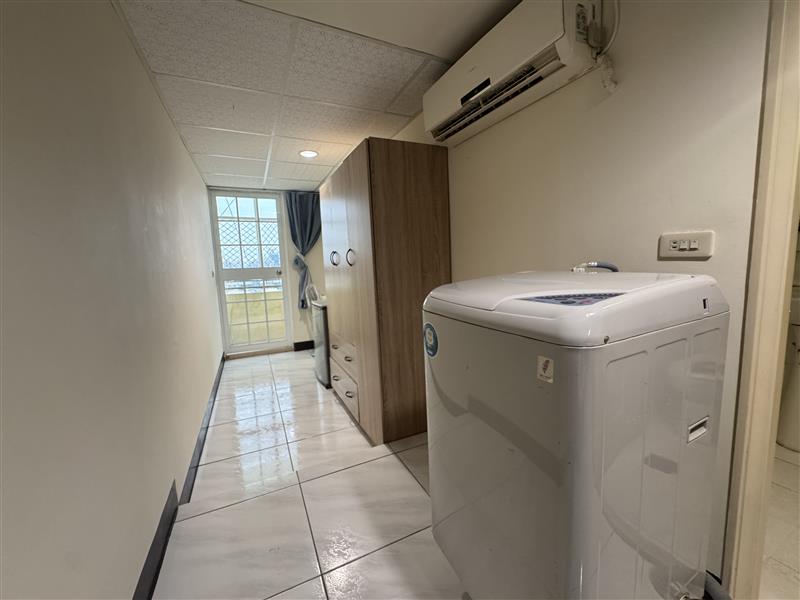 自立2可租補獨洗陽台套房可寵近高雄車站📞愛窩,愛窩 iwow house