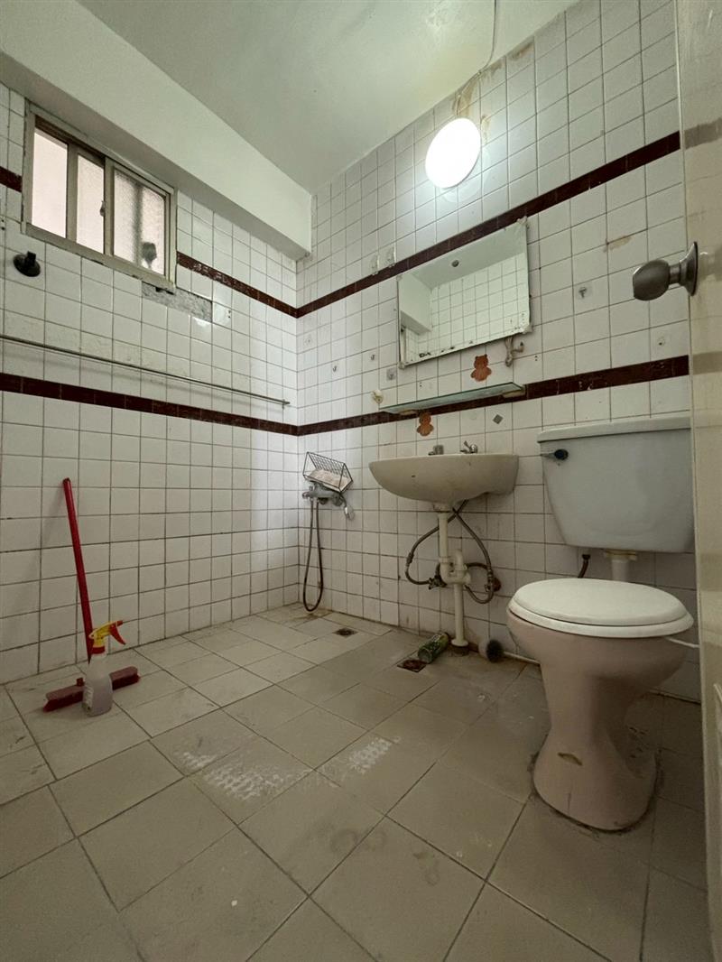 社宅🏠左營大左營大路商圈採光3房美寓三鐵共構近國10愛窩,愛窩 iwow house