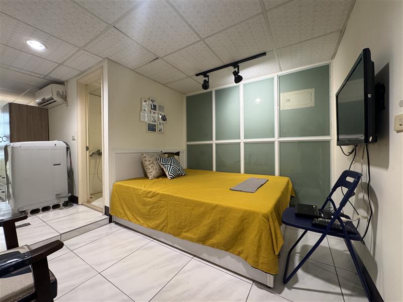 自立2可租補獨洗陽台套房可寵近高雄車站📞愛窩,愛窩 iwow house