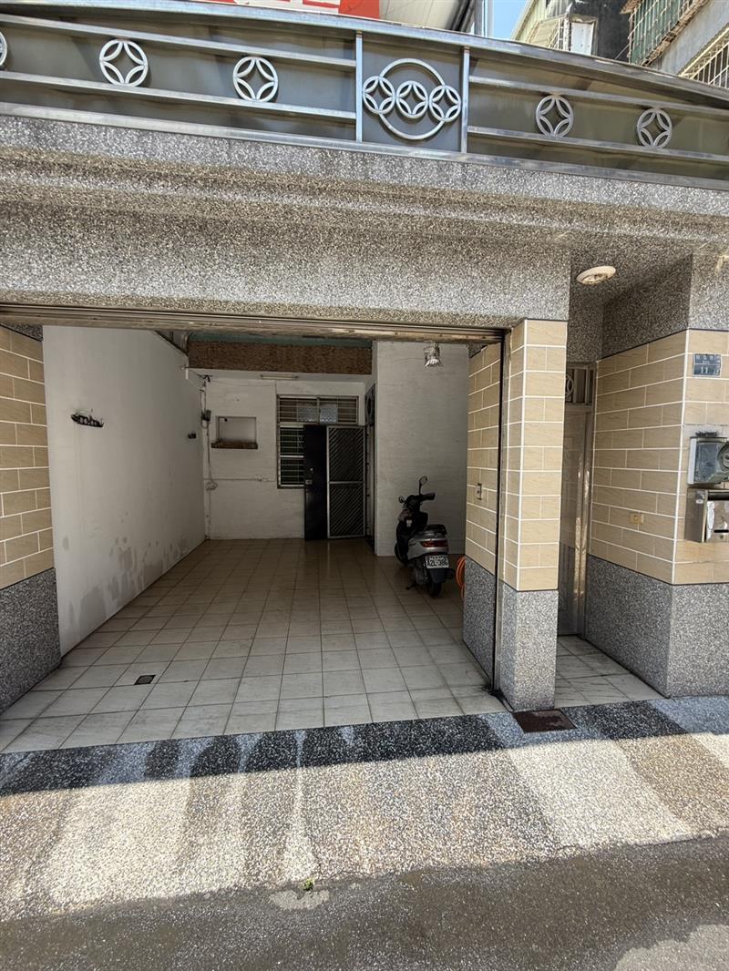 社宅🏠德信透天可寵3房平面大車庫近台積楠梓加工區📞愛窩,愛窩 iwow house