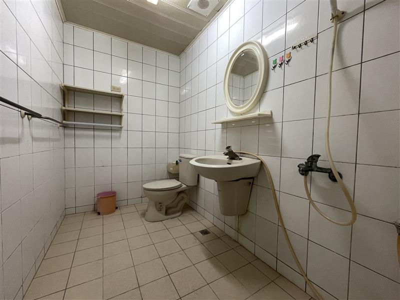 社宅🏠佛神車庫透天4房都會公園青埔📞愛窩,愛窩 iwow house