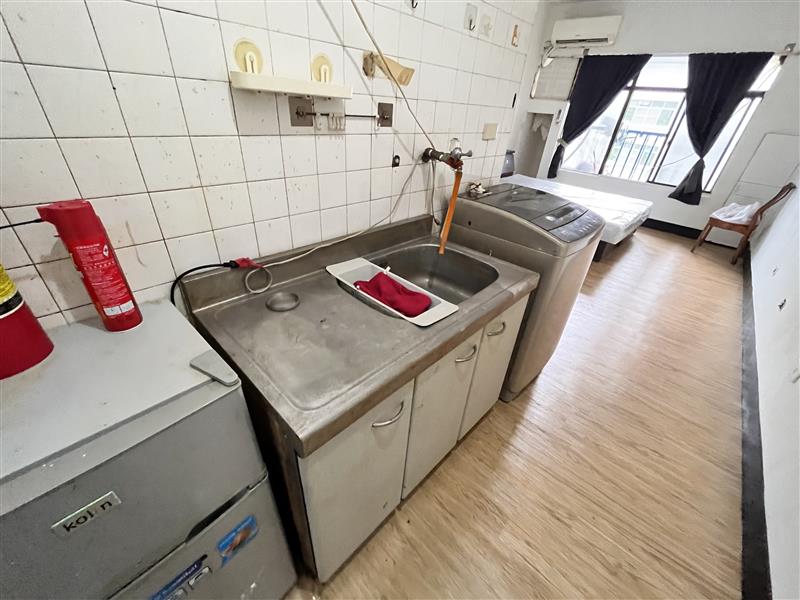 社會住宅🏠河北二電梯採光獨立套房近火車站雄中📞愛窩,愛窩 iwow house