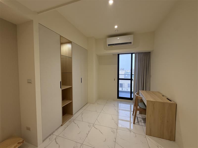 社宅🏠凱旋四亞灣區貓寵近新屋電梯採光陽台下樓即捷運📞愛窩,愛窩 iwow house