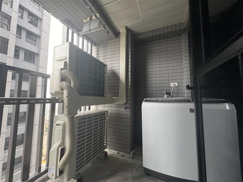 美術東四白天鵝景觀萌寵2房可租補平車近巨蛋📞愛窩,愛窩 iwow house