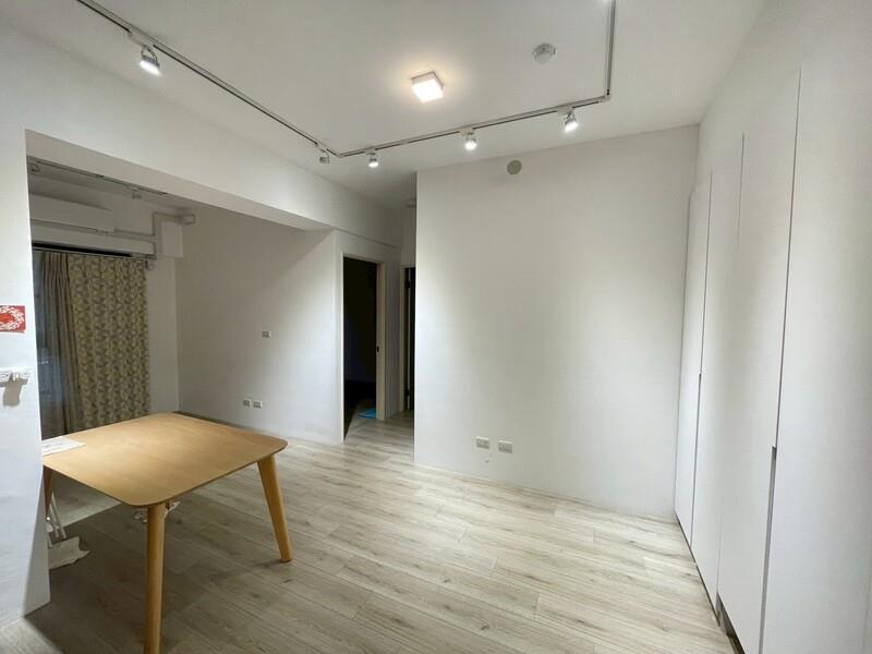 社會住宅🏠復興二新崛江商圈電梯採光2房近中央公園愛窩,愛窩 iwow house