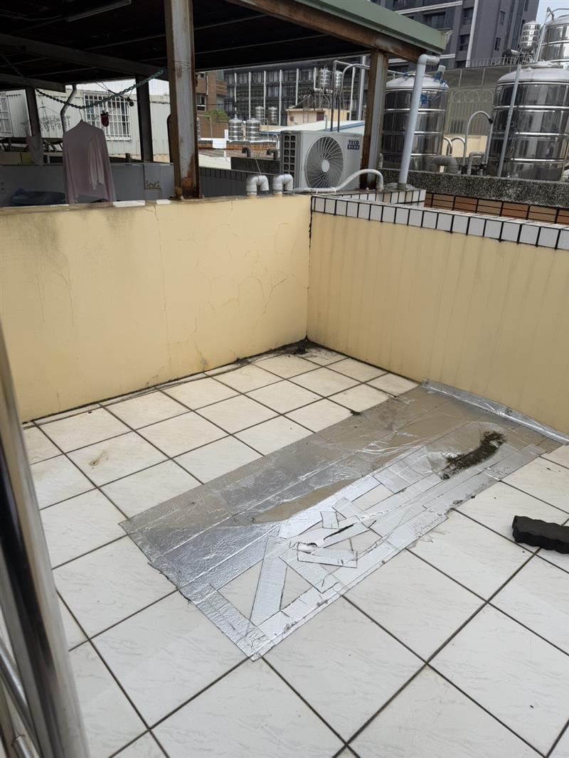 社宅🏠重如重愛商圈萌寵採光獨棟附超大露台近捷運高鐵📞愛窩,愛窩 iwow house