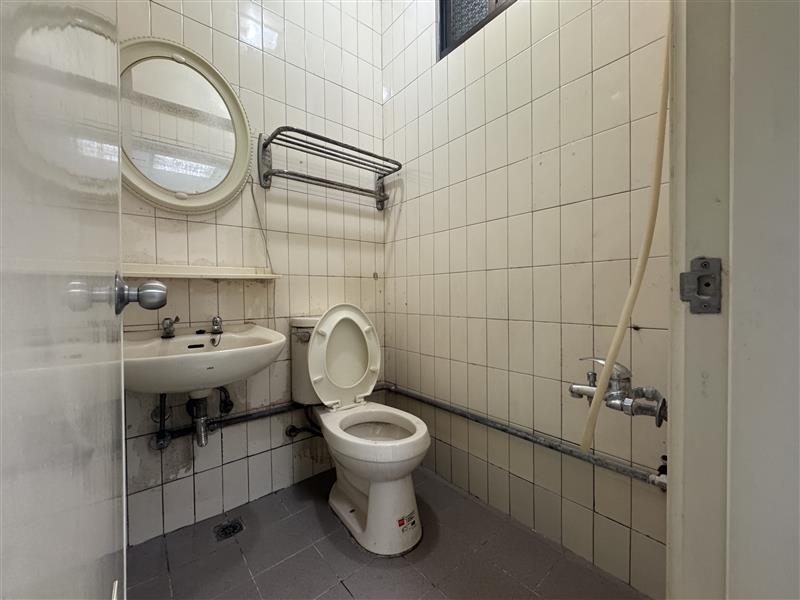 昌裕5D建工商圈貓寵套房近高科大📞愛窩,愛窩 iwow house