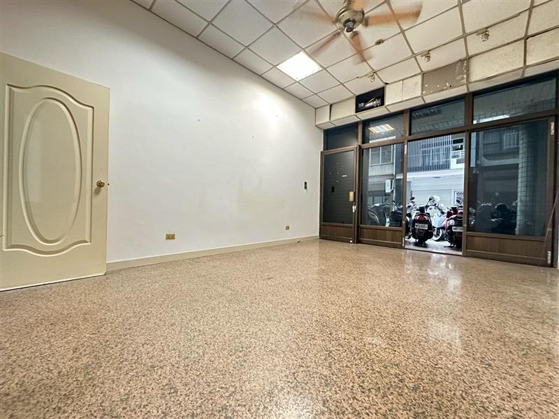 社宅🏠遼寧二後驛商圈1-3F採光3房近火車捷運高醫📞愛窩,愛窩 iwow house