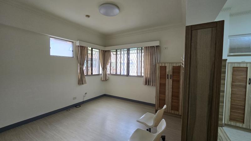 大順一自由商圈電梯樓中樓3房平車近義享天地愛窩,愛窩 iwow house